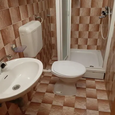 Maro Apartment *