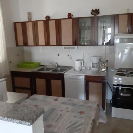 Maro Apartment *