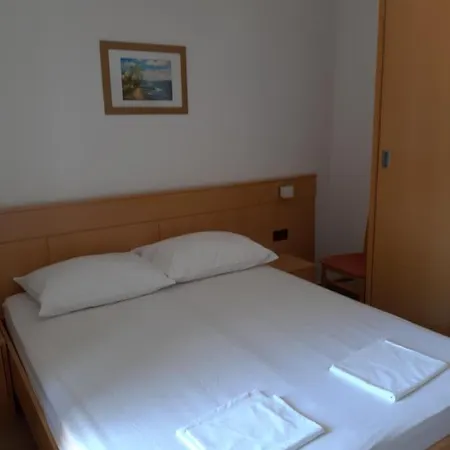 Maro Apartment *