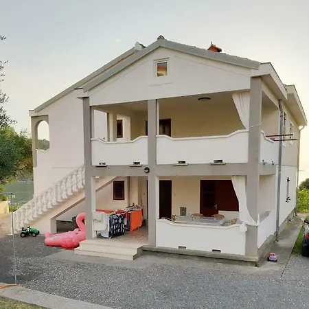 Lucija I Maro Apartment