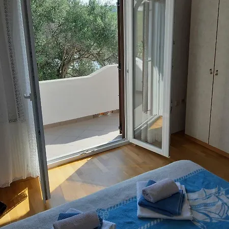 Lucija I Maro Kampor