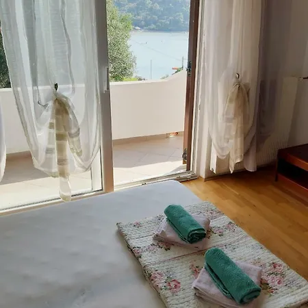 Lucija I Maro